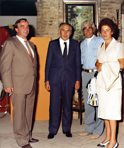 Lanciano 1985 - Mostra al Museo Diocleziano. Da sinistra il presidente della Regione Abruzzo, il senatore Germano De Cinque, Coladonato e Rosa Russo Jervolino